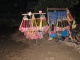 Le stand de trompettes en carton.