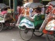 Le moyen de transport local, comme celui essayé à …
